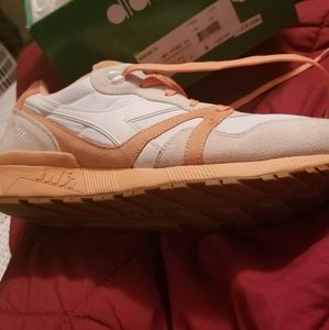 Diadora mens shoes